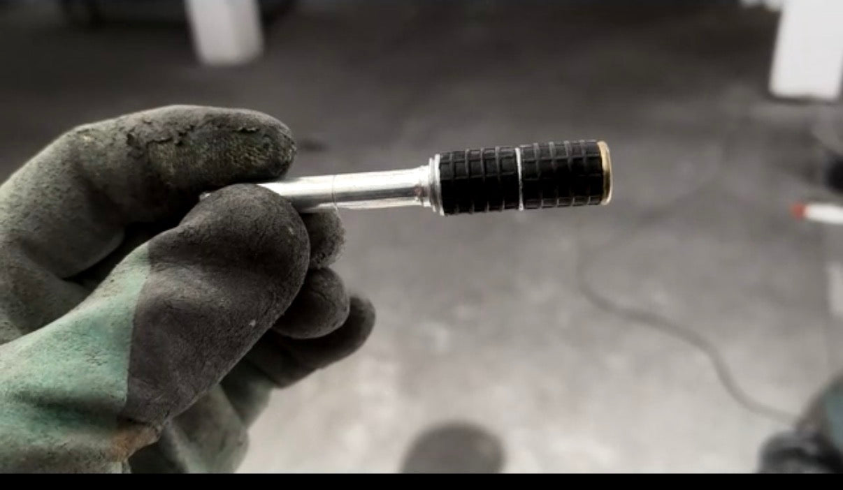 S-10 carbon steel injection packer in concrete crack